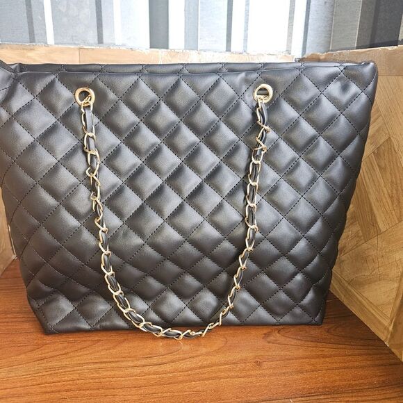 Brand New Black Quilted Leather Shoulder Bag with Chain Strap - Picture 2 of 3